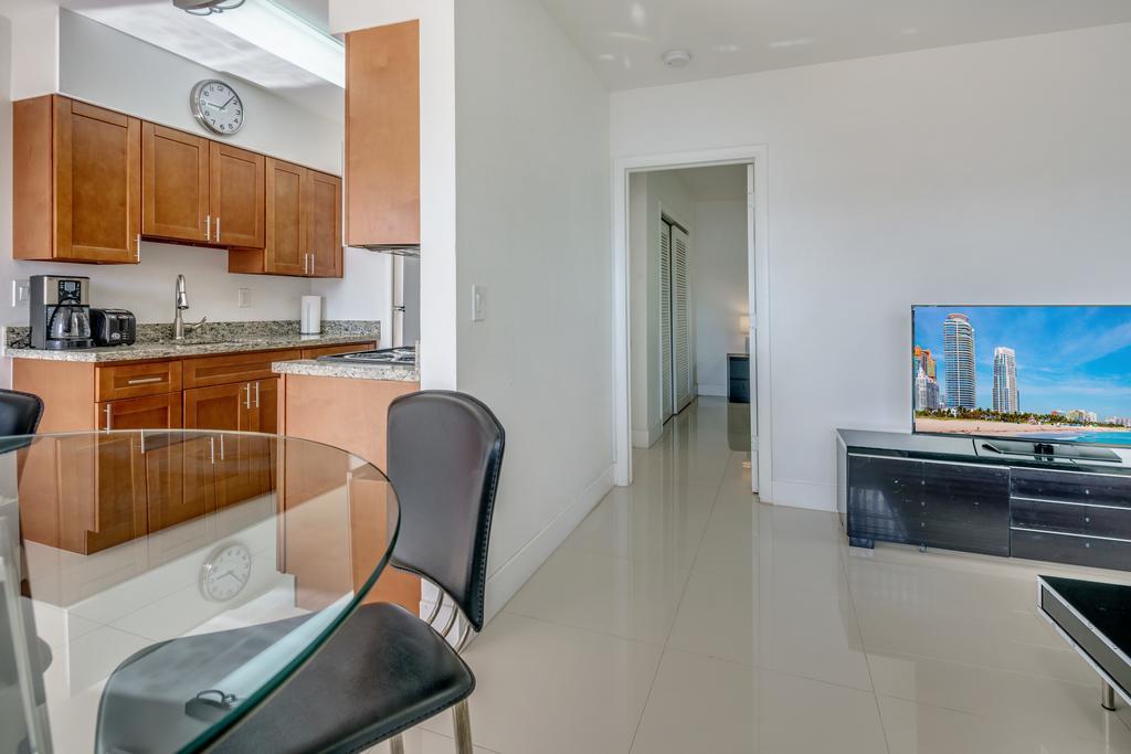Luna Paradise By The Sea Aparthotel Lauderdale-by-the-Sea Exterior photo