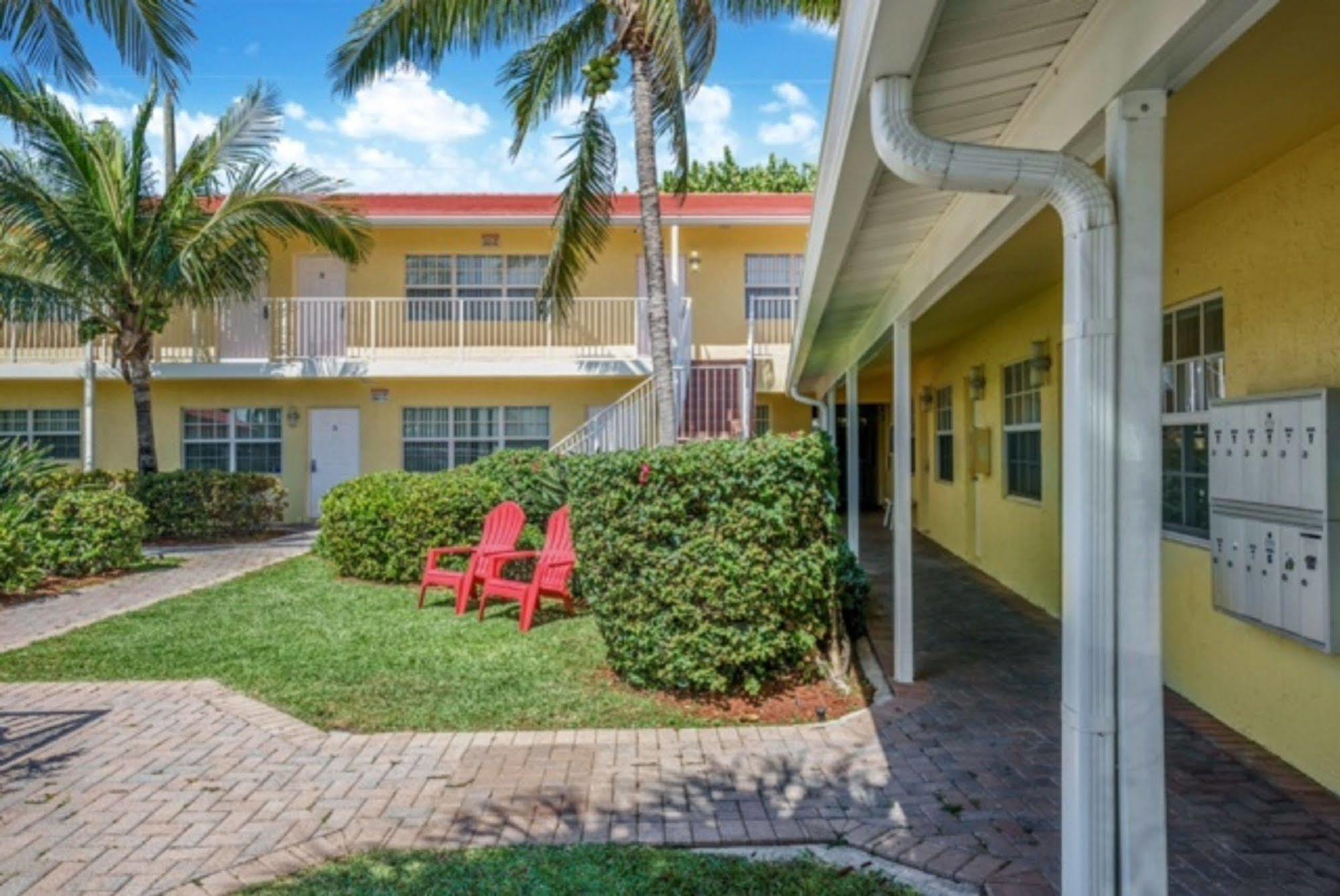 Luna Paradise By The Sea Aparthotel Lauderdale-by-the-Sea Exterior photo